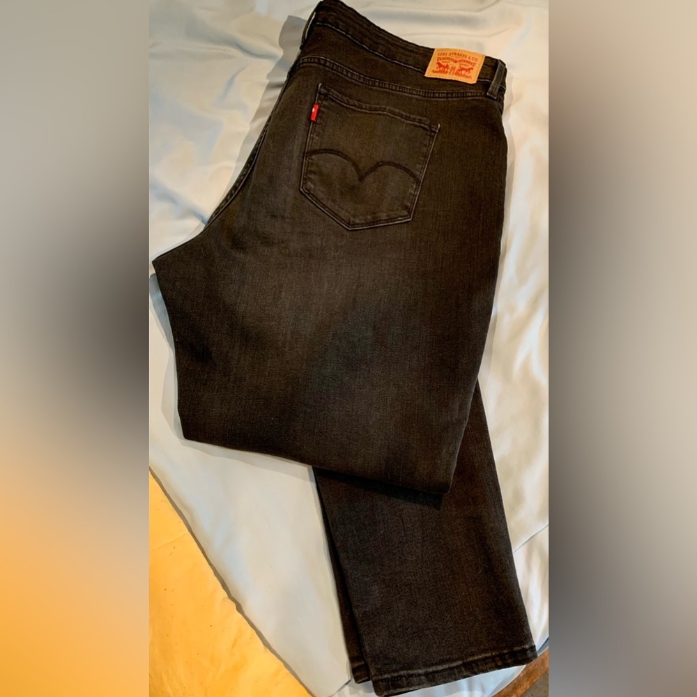 Black stretch Levi’s
